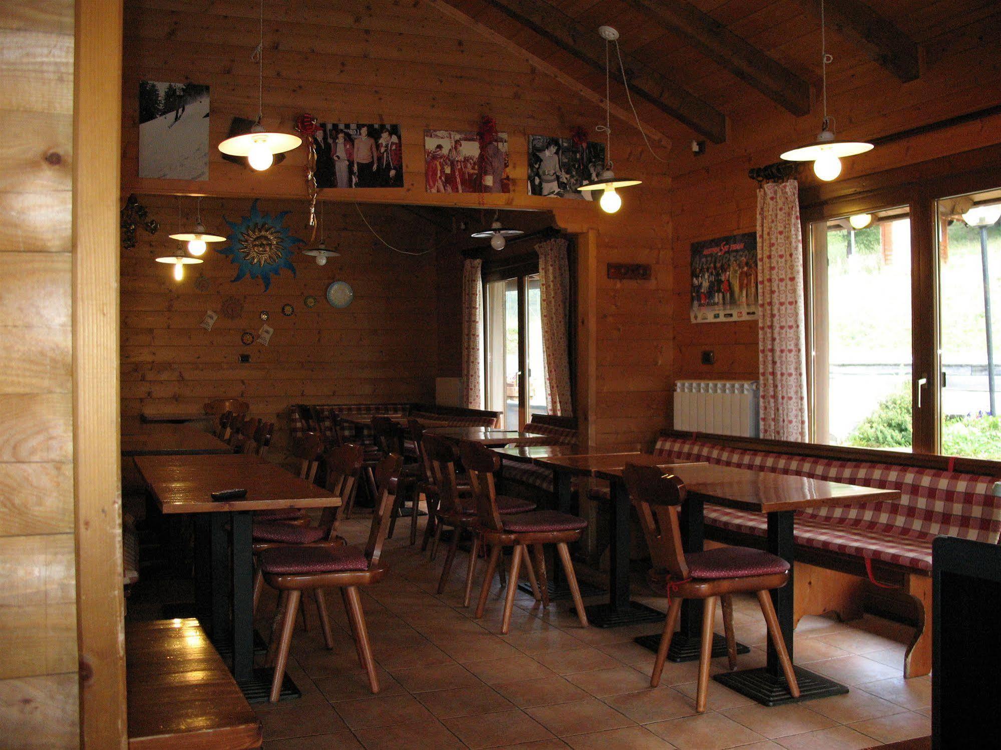 Restaurant Hotel Chalet Del Sole Sauze D'Oulx Exterior photo